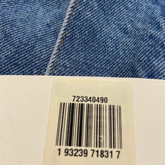 LEVIS Use Your Voice LGBTQ Rainbow Pride Denim Trucker Jacket Mens Size NEW - Picture 6 of 11